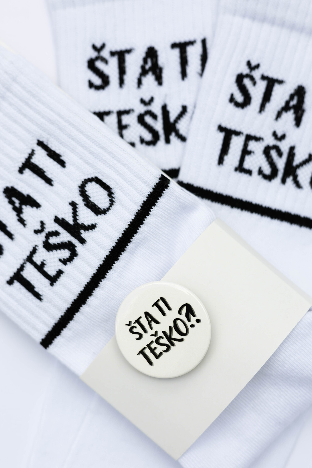 Čarape Šta ti teško + bedž - Slika 3
